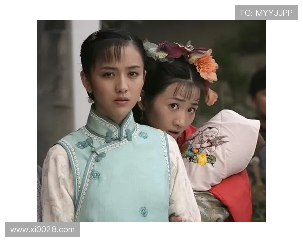 《大屋下的丫鬟》:穿越时空的宿命,情锁深宅的悲歌 《大屋下的丫鬟》:穿越时空的宿命,情锁深宅的悲歌